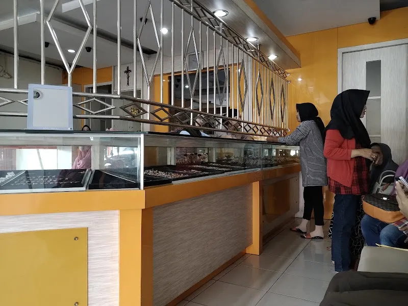 Tradisi Emas yang Menghiasi Lebaran Cilacap
